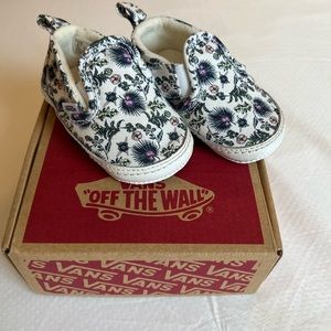 Vans crib shoes